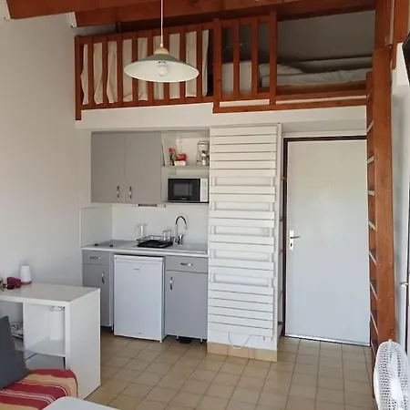 Studio Vue Sur Et Plages דירה *